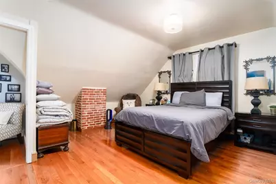637 Rosewood Street, Bronx, NY 10467 - Photo 12