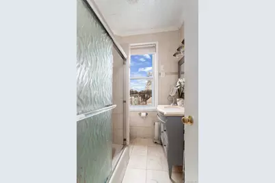 637 Rosewood Street, Bronx, NY 10467 - Photo 14