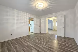 652 Hawkins Rd E, Coram, NY 11727 - Photo 10