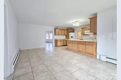 652 Hawkins Road E, Coram, NY 11727 - Photo 6