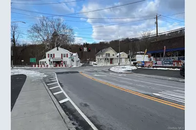 1 Oscawana Lake Road, Putnam Valley, NY 10579 - Photo 4