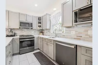 246 Aka 248 Rockne Road, Yonkers, NY 10701 - Photo 10