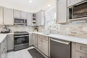 246 Aka 248 Rockne Rd, Yonkers, NY 10701 - Photo 10