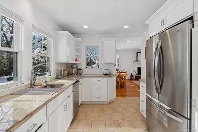 1240 West Road, Cutchogue, NY 11935 - Photo 8