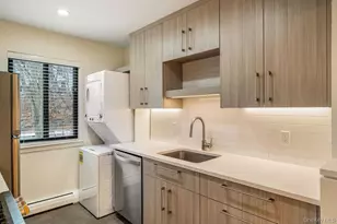 30 Hillside Terrace, White Plains, NY 10601 - Photo 2