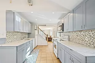 23 Harvard St, Roslyn Heights, NY 11577 - Photo 4