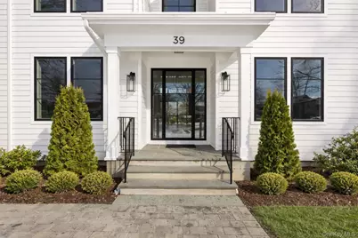 39 Potters Lane, New Rochelle, NY 10805 - Photo 2