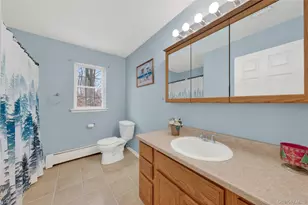 246 Robinson Ave, Newburgh, NY 12550 - Photo 12