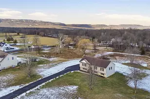 22 Cook Ln, Gardiner, NY 12525 - Photo 2