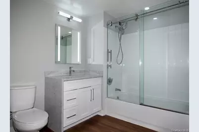 1100 Avalon Street #S1401, Glen Cove, NY 11542 - Photo 6