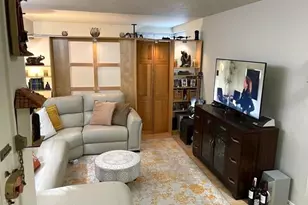 91-10 32nd Ave, East Elmhurst, NY 11369 - Photo 6