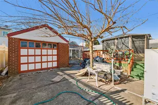 85-16 253rd St, Bellerose, NY 11426 - Photo 14