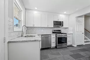 123 S Fordham Rd, Hicksville, NY 11801 - Photo 8