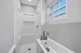 123 S Fordham Rd, Hicksville, NY 11801 - Photo 26