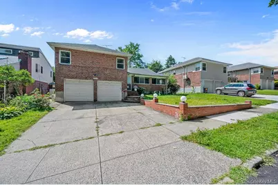 222-60 Birmington Parkway, Bayside, NY 11364 - Photo 18