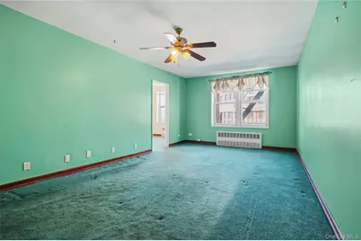 7510 Yellowstone Boulevard #5L, Rego Park, NY 11374 - Photo 6