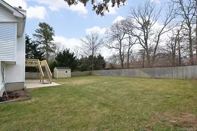 30 Apex Drive, Coram, NY 11727 - Photo 28