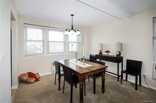 34 Pearsall Ave, Glen Cove, NY 11542 - Photo 18