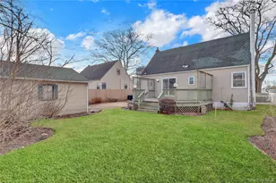 2217 7th St, East Meadow, NY 11554 - Photo 26