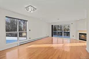 51 Hemlock Cir, Peekskill, NY 10566 - Photo 6