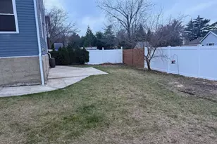 192 S Long Beach Rd, Rockville Centre, NY 11570 - Photo 18