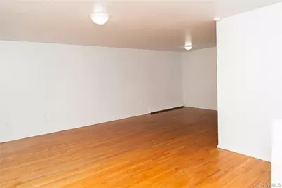 1055 Beach 22 St #2 fl, Far Rockaway, NY 11691 - Photo 4