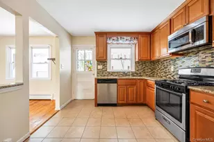 3 Radburn Ln, Port Jefferson Station, NY 11776 - Photo 16