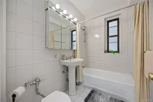 35-35 75th St, Jackson Heights, NY 11372 - Photo 12