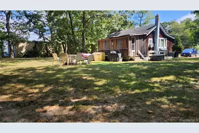 193 Commack Road, Mastic Beach, NY 11951 - Photo 30