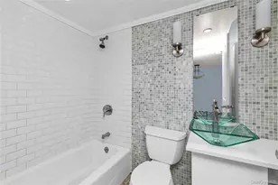 61-23 165th St, Fresh Meadows, NY 11365 - Photo 10