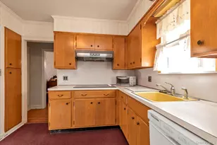 22 Hathaway Dr, Garden City, NY 11530 - Photo 10