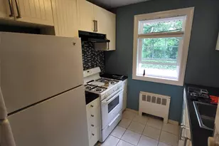 224-23 Kingsbury Ave, Oakland Gardens, NY 11364 - Photo 16