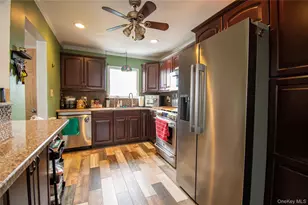 1390 America Ave, West Babylon, NY 11704 - Photo 10