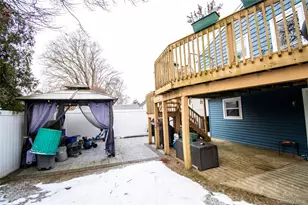 1390 America Ave, West Babylon, NY 11704 - Photo 32