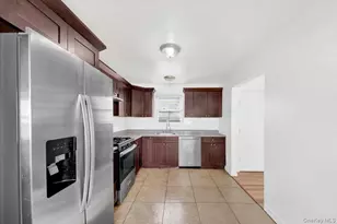 52 Sears Ave, Elmsford, NY 10523 - Photo 16