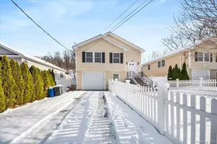 52 Sears Ave, Elmsford, NY 10523 - Photo 30