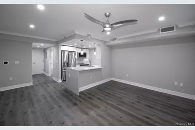 100 Glen Street #N2216, Glen Cove, NY 11542 - Photo 2