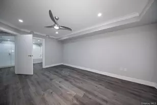 100 Glen St, Glen Cove, NY 11542 - Photo 12