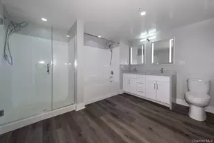 100 Glen St, Glen Cove, NY 11542 - Photo 18