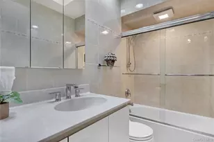 46 Kalda Ln, Plainview, NY 11803 - Photo 24