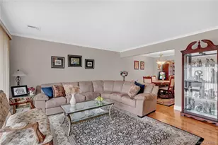 46 Kalda Ln, Plainview, NY 11803 - Photo 12