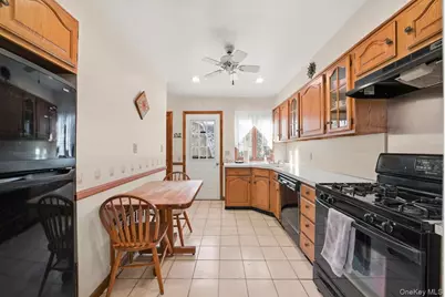 116 Homewood Avenue, Yonkers, NY 10701 - Photo 6