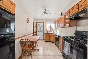 116 Homewood Ave, Yonkers, NY 10701 - Photo 6