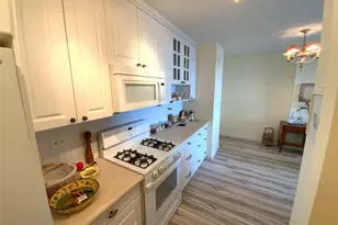 270-10 Grand Central Pkwy, Floral Park, NY 11005 - Photo 10