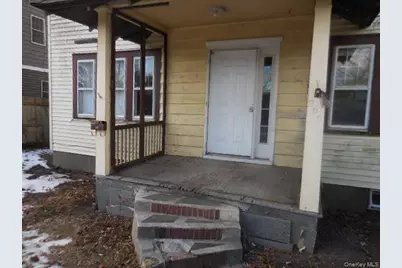 306 Greeley Avenue, Sayville, NY 11782 - Photo 4