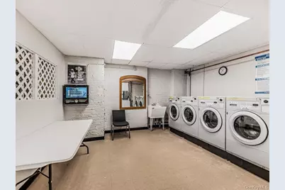 91 E 208th Street #3K, Bronx, NY 10467 - Photo 8