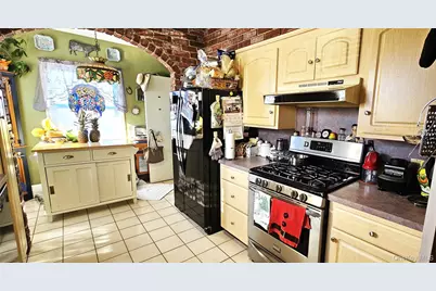 80 Dobson Avenue, Merrick, NY 11566 - Photo 12