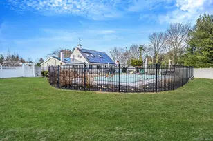10 Pickwick Ct, Stony Brook, NY 11790 - Photo 6