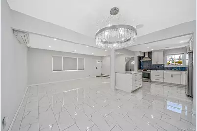 1 Munro Boulevard, Valley Stream, NY 11581 - Photo 10