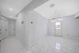 1 Munro Blvd, Valley Stream, NY 11581 - Photo 22